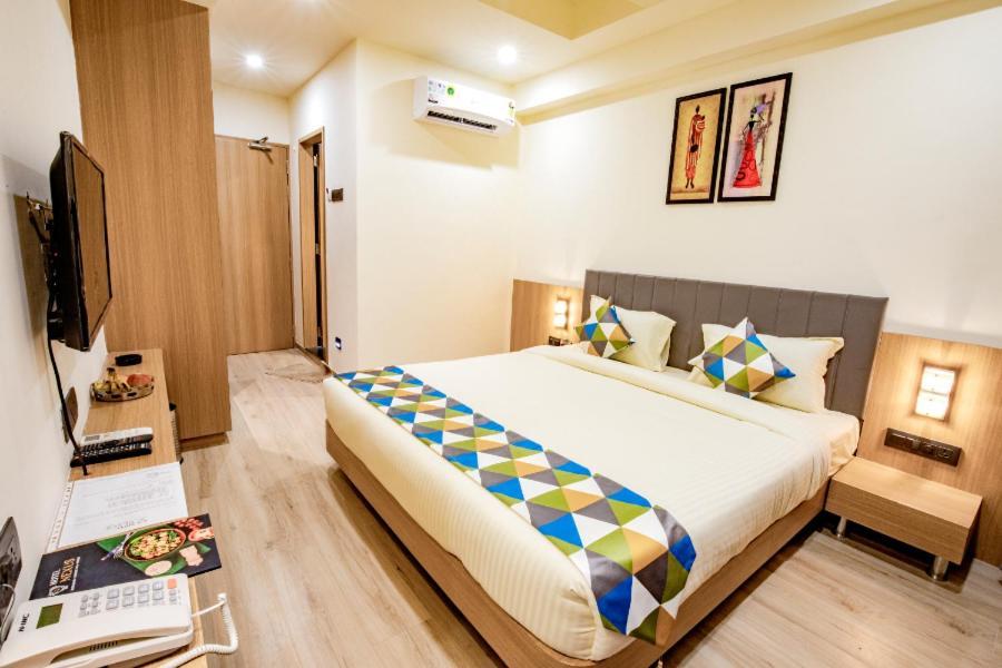 Hotel Nexus Rajkot Exterior foto
